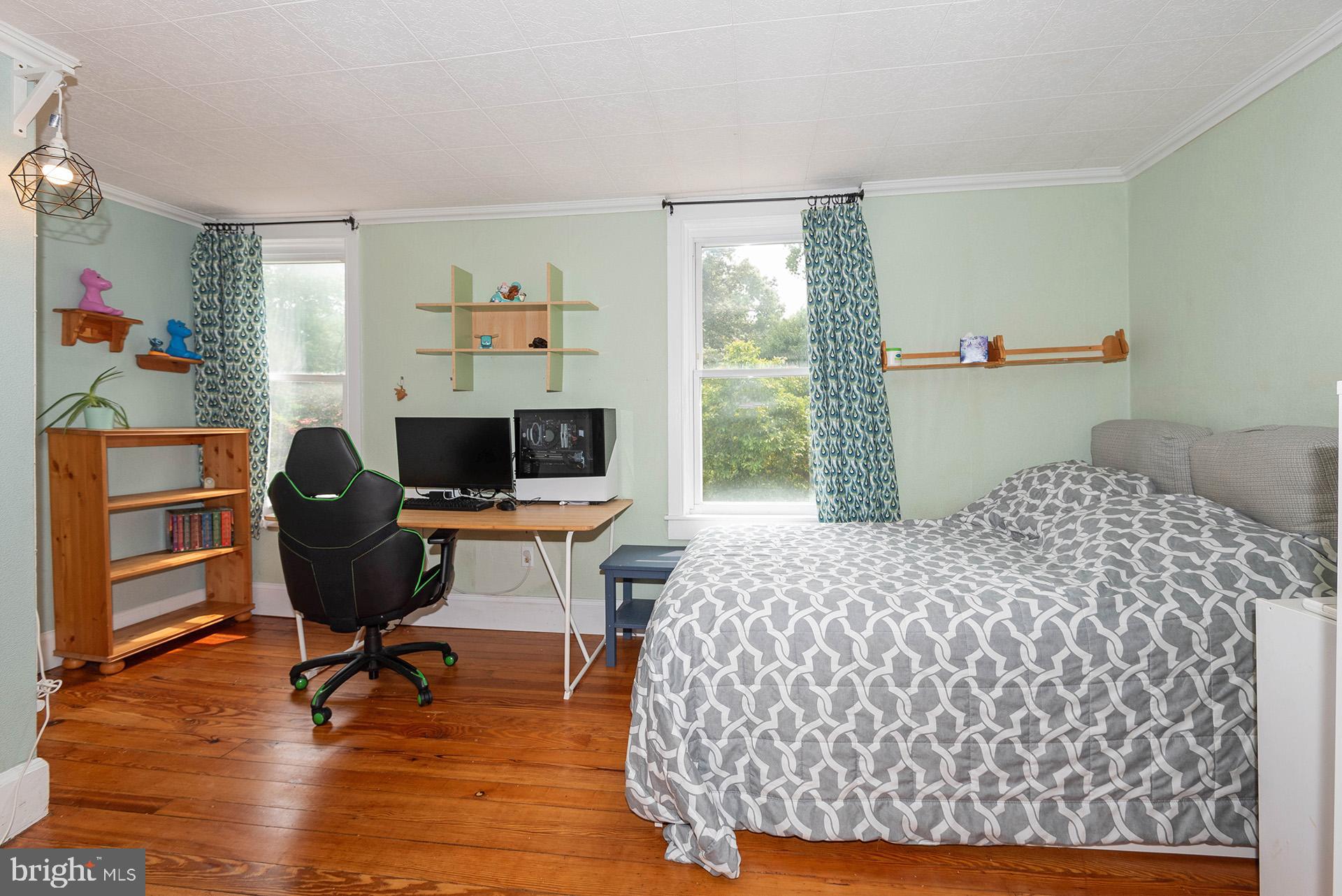 GREEN GABLES - Residential