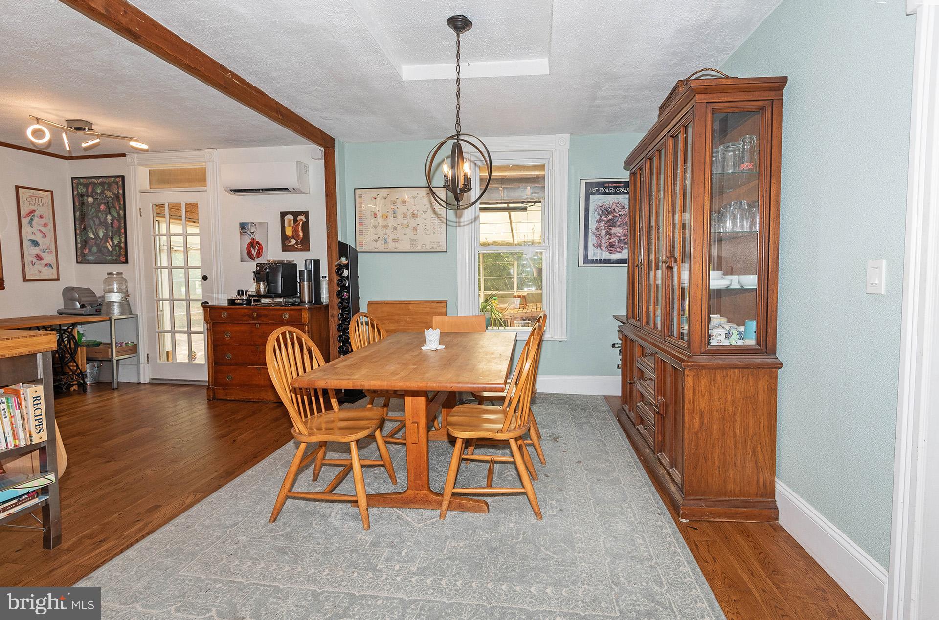 GREEN GABLES - Residential