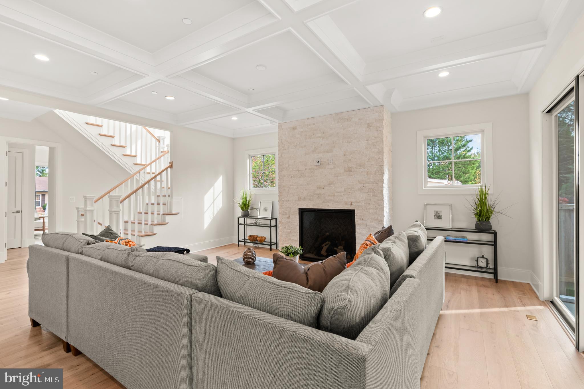 SPRINGFIELD - Residential