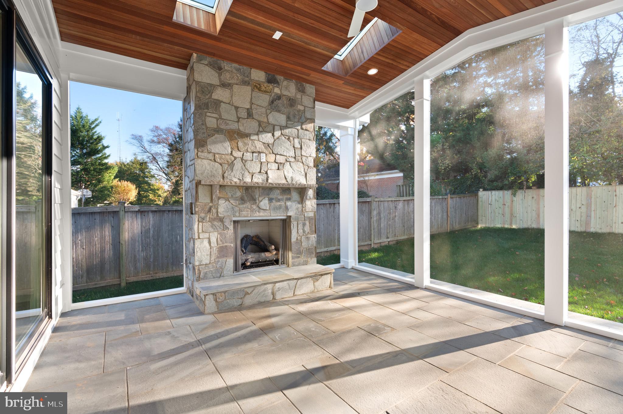 SPRINGFIELD - Residential