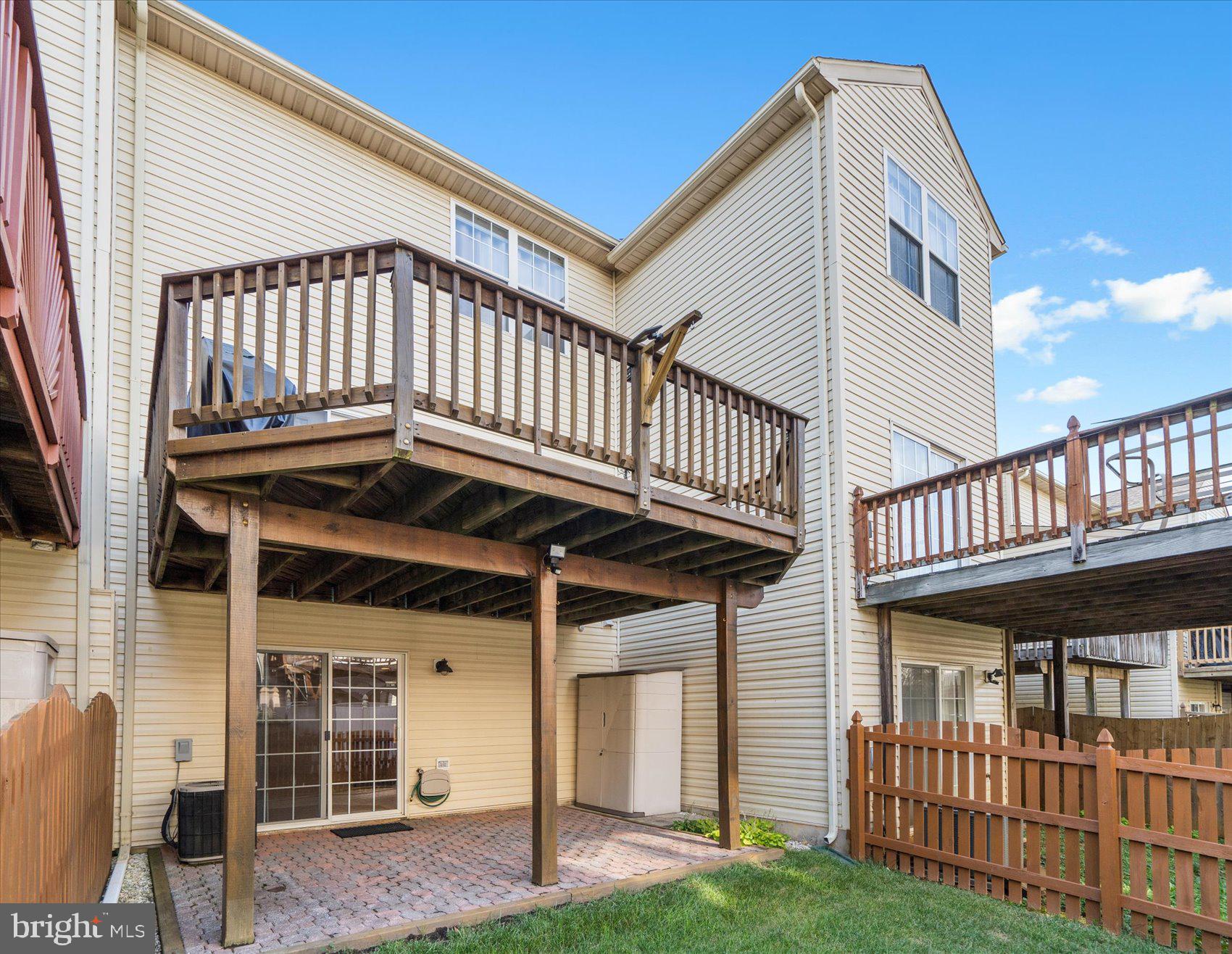 OAKHURST - Residential