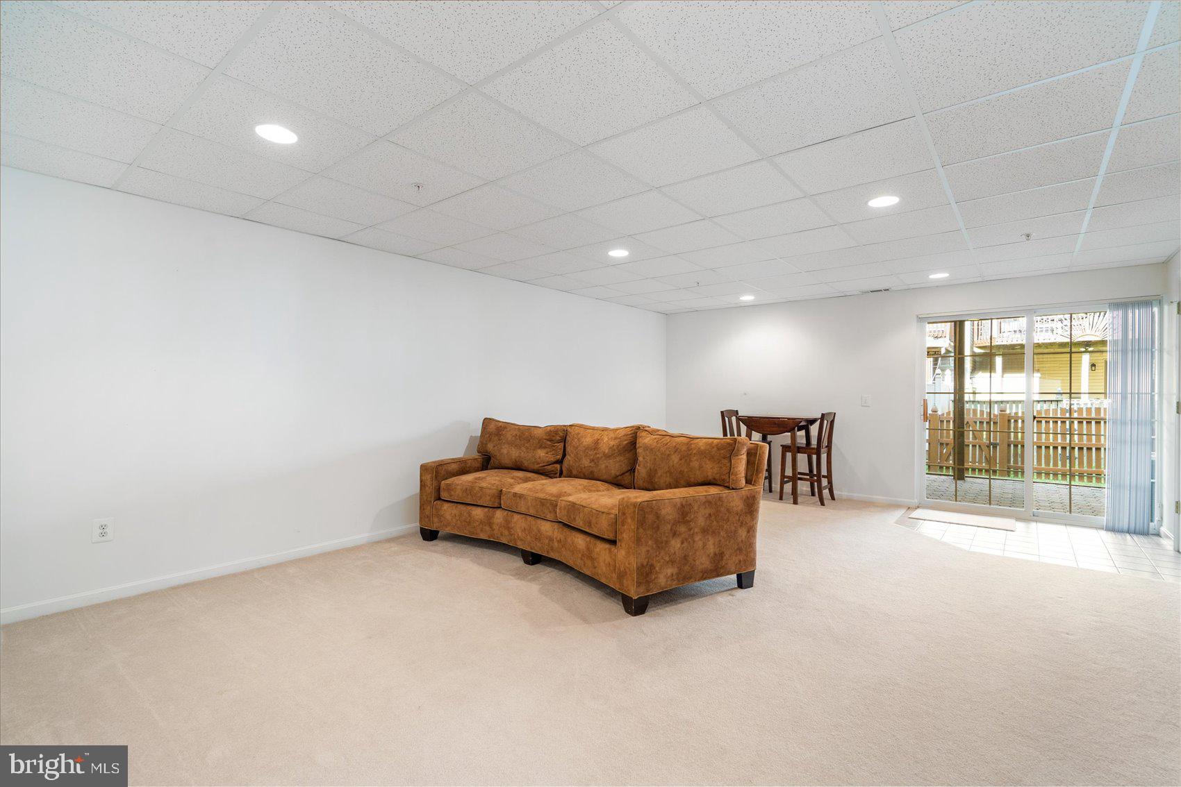 OAKHURST - Residential