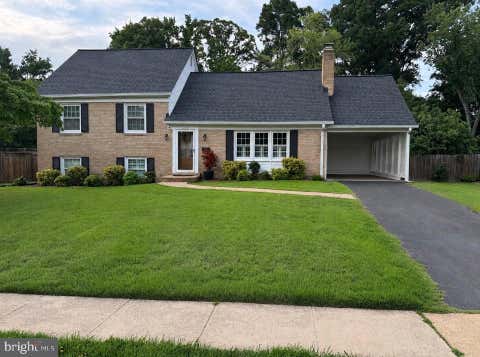 Photo of 2012 Rampart Drive, ALEXANDRIA, VA 22308 (MLS # VAFX2328708)