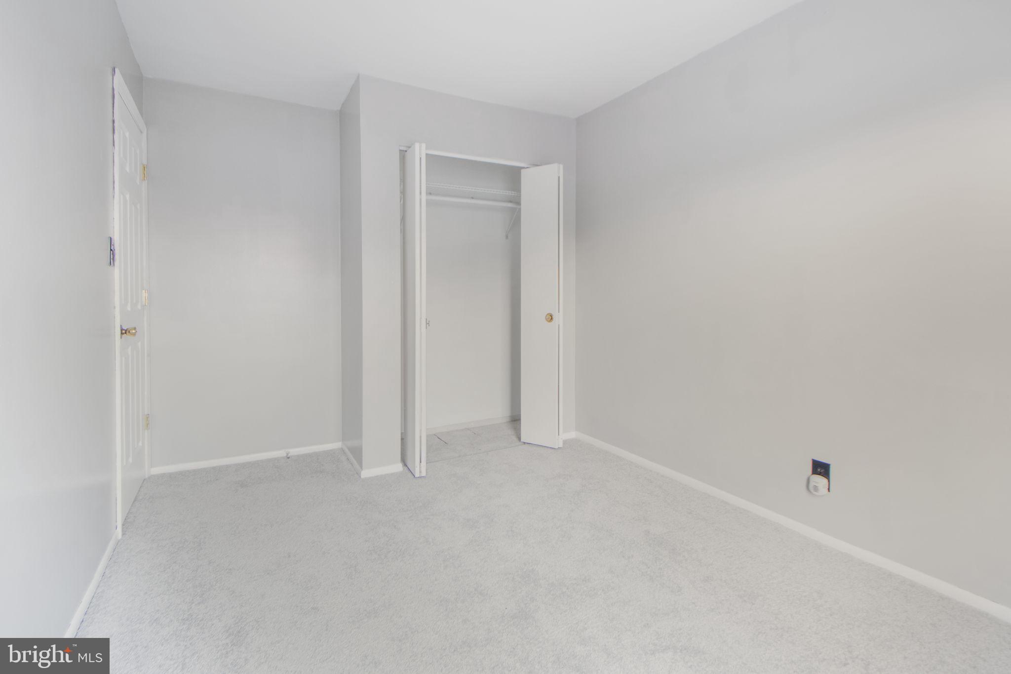 HARFORD SQUARE - Residential Lease