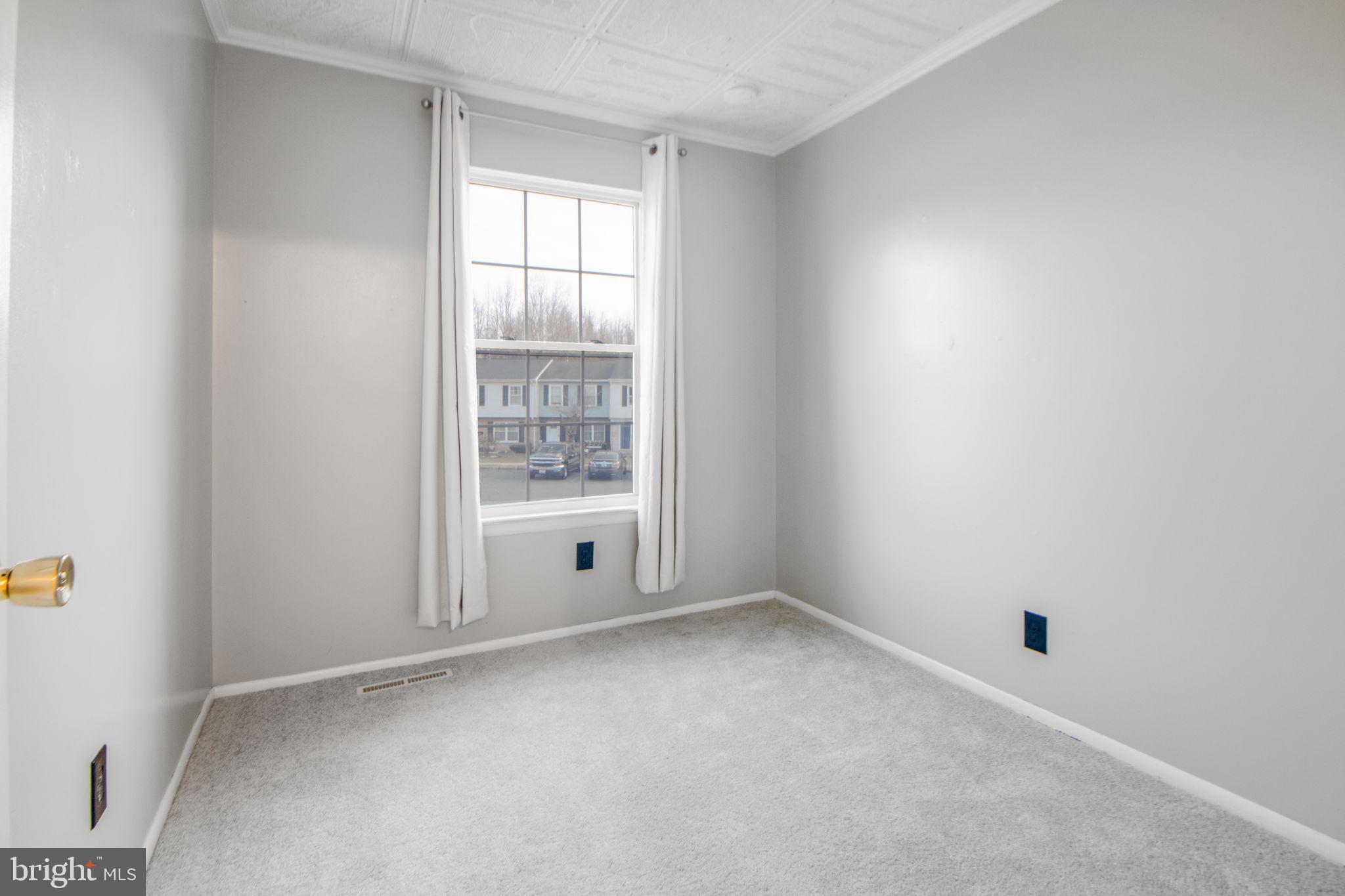 HARFORD SQUARE - Residential Lease