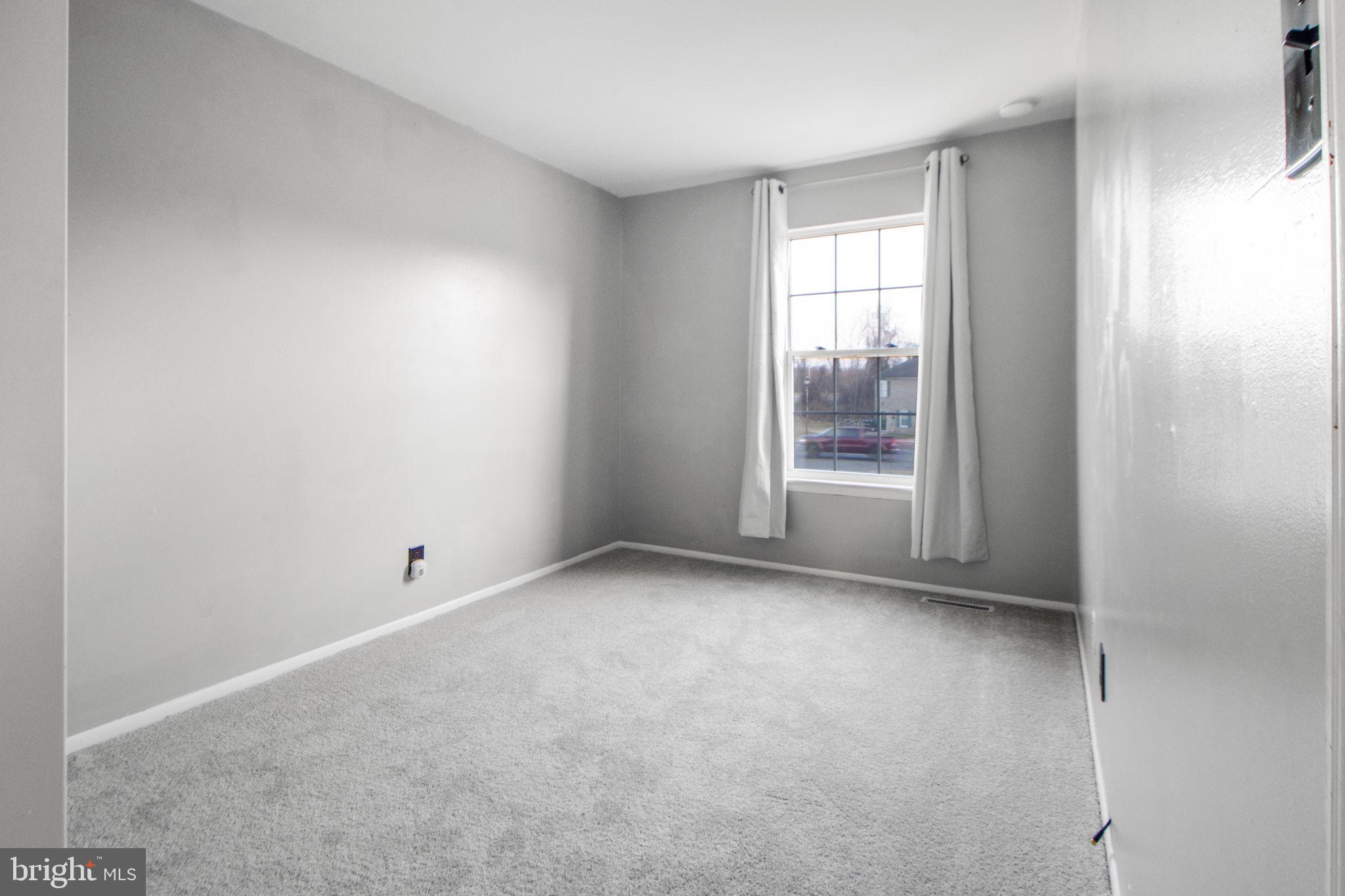 HARFORD SQUARE - Residential Lease