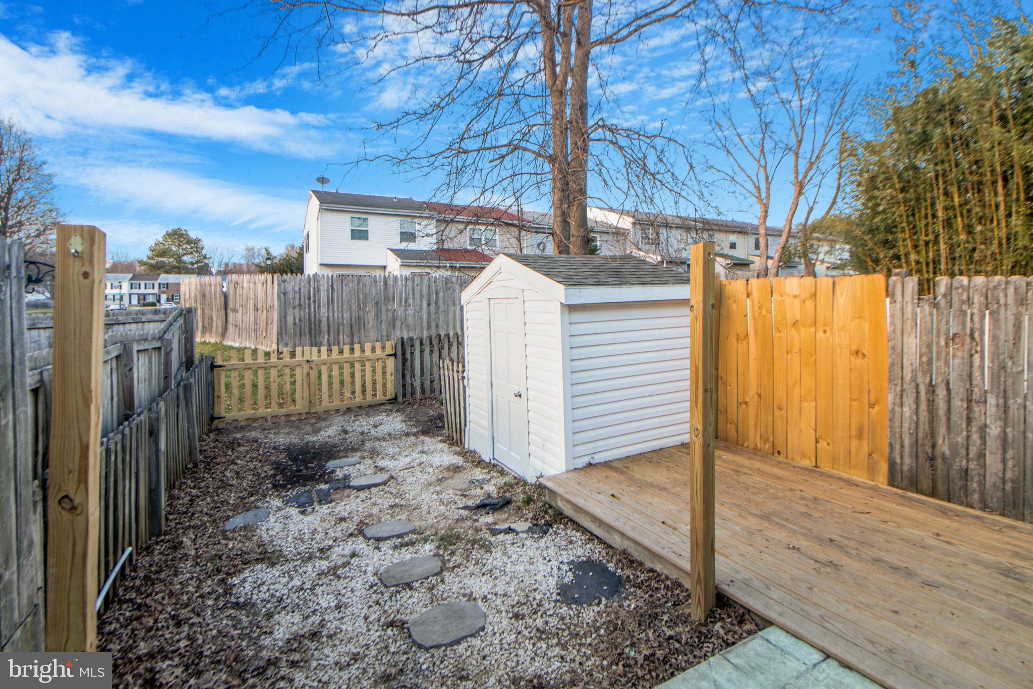 HARFORD SQUARE - Residential Lease