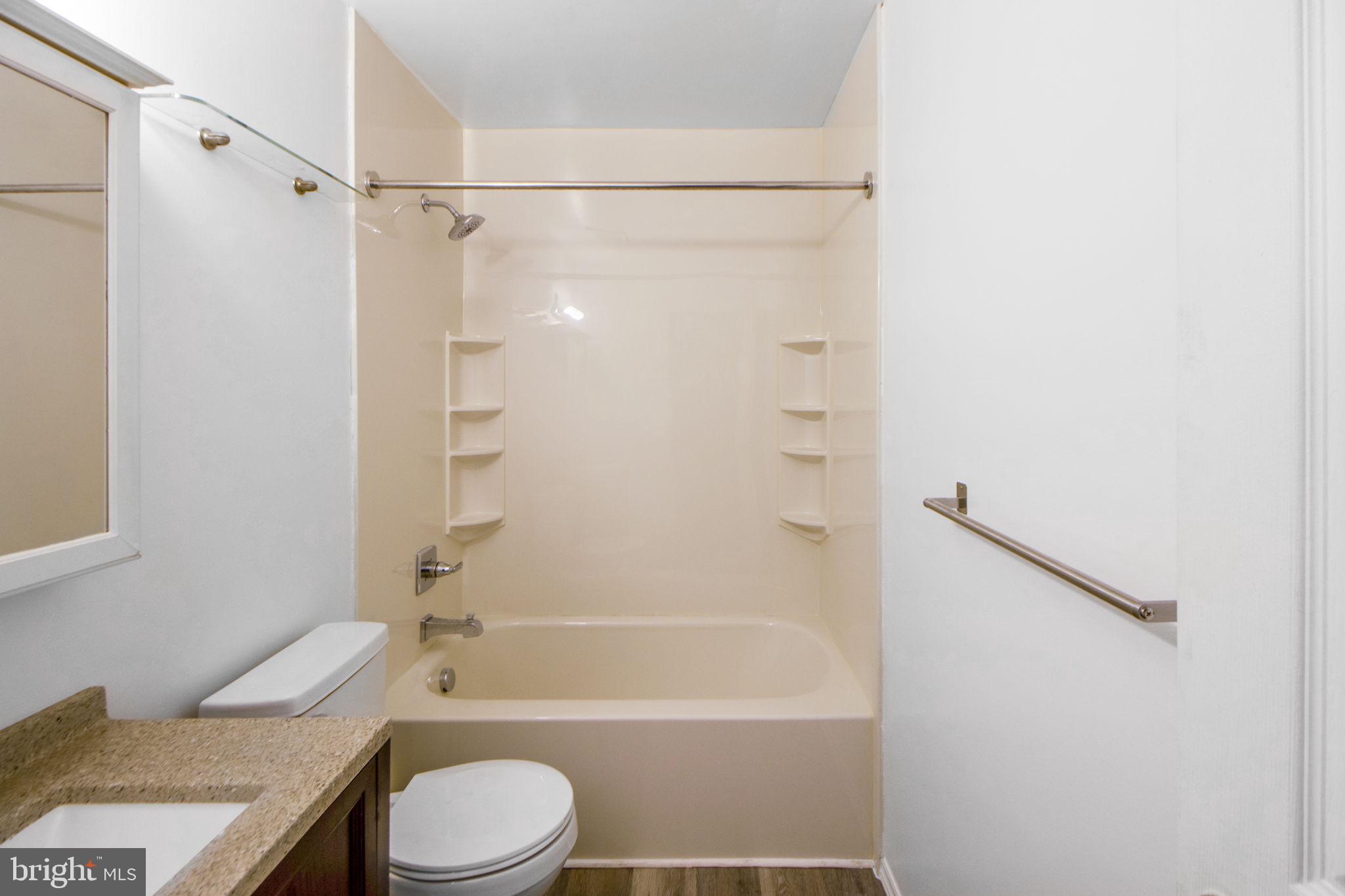 HARFORD SQUARE - Residential Lease