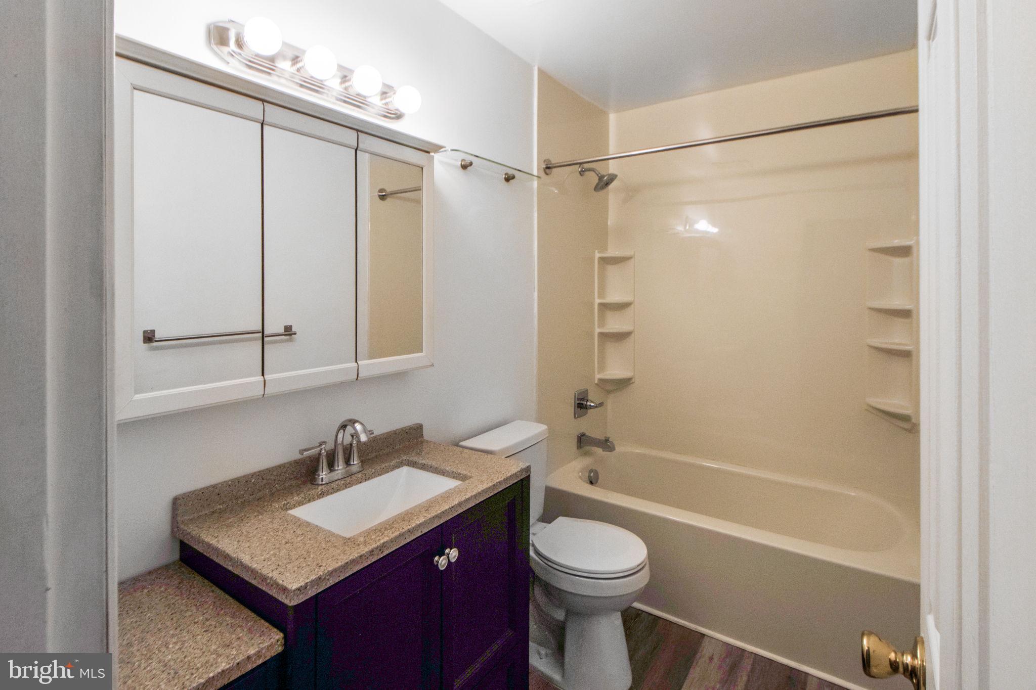 HARFORD SQUARE - Residential Lease