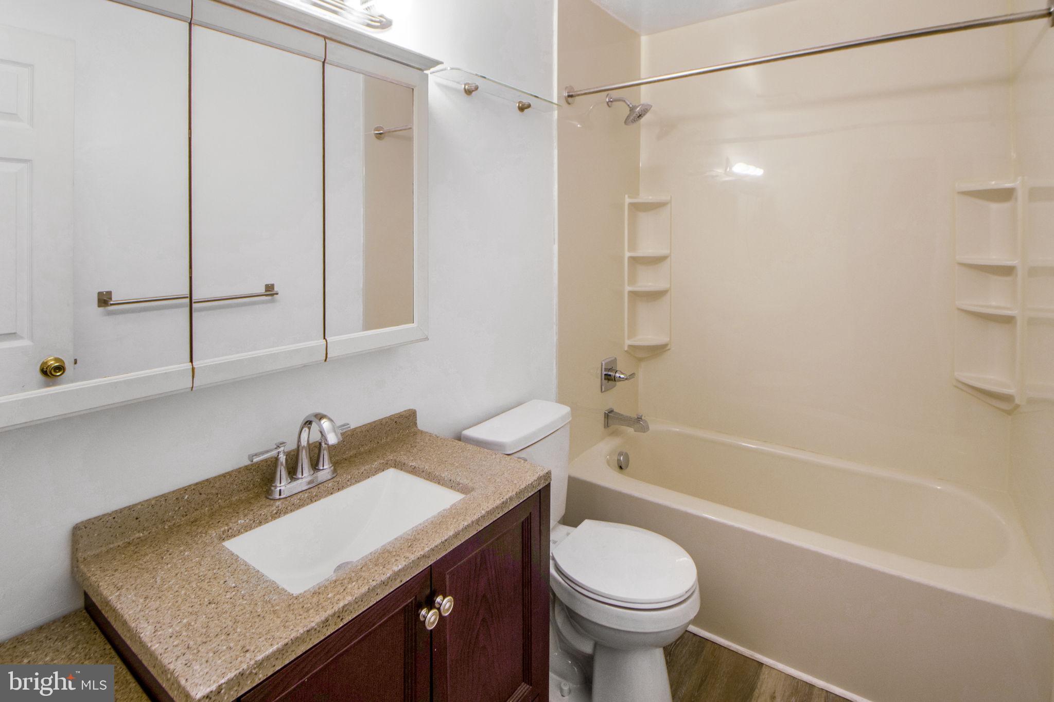 HARFORD SQUARE - Residential Lease