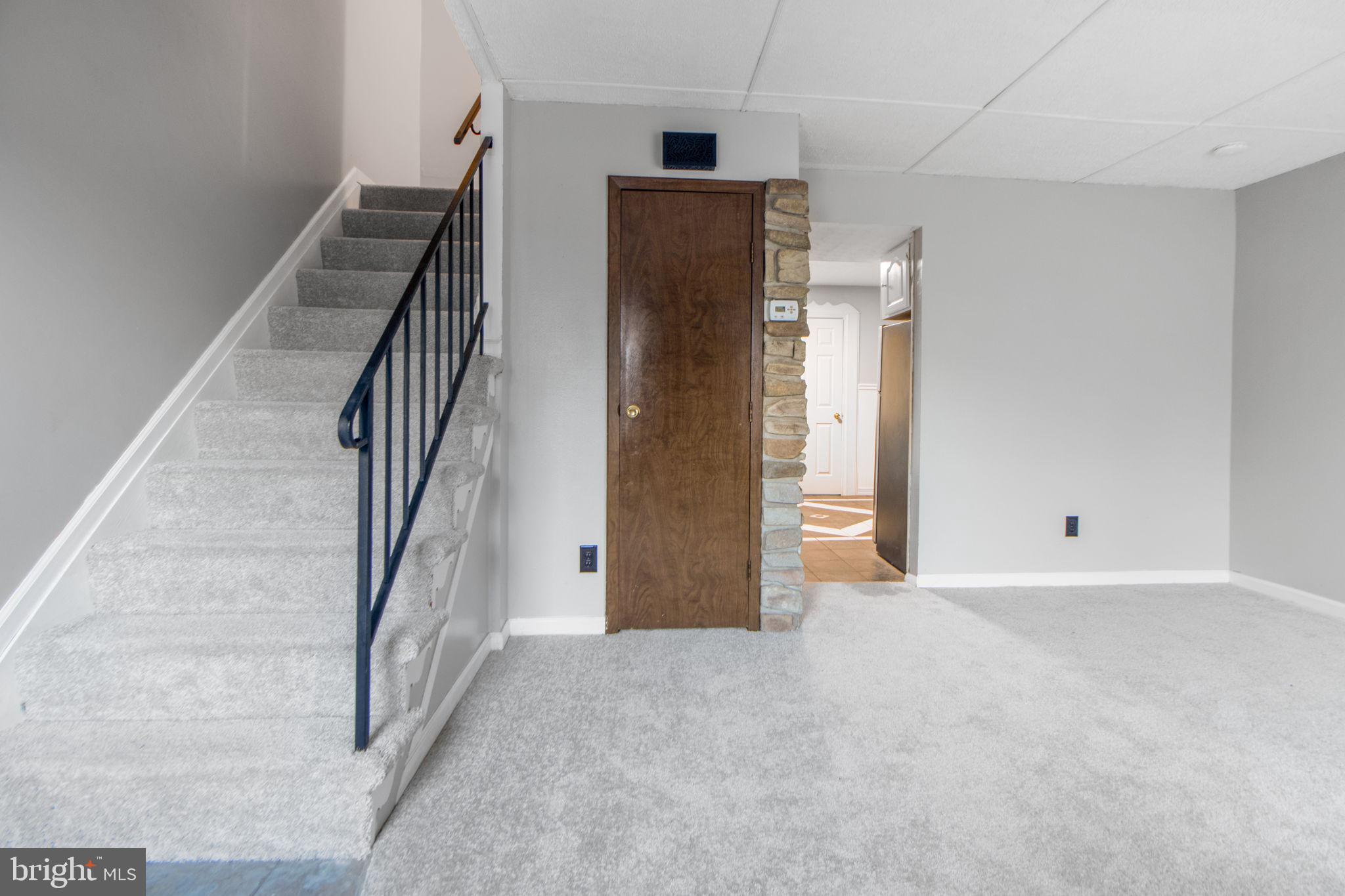 HARFORD SQUARE - Residential Lease