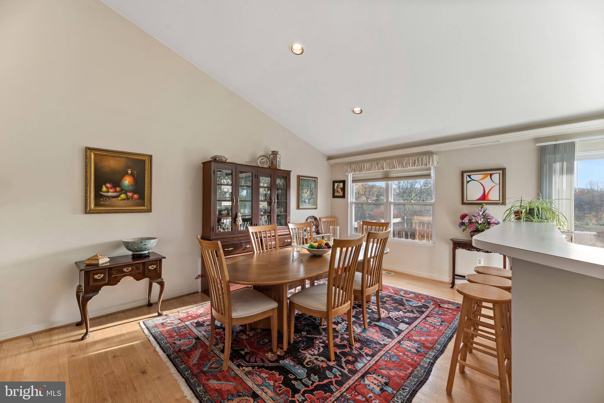 LAYTONSVILLE OUTSIDE - Residential