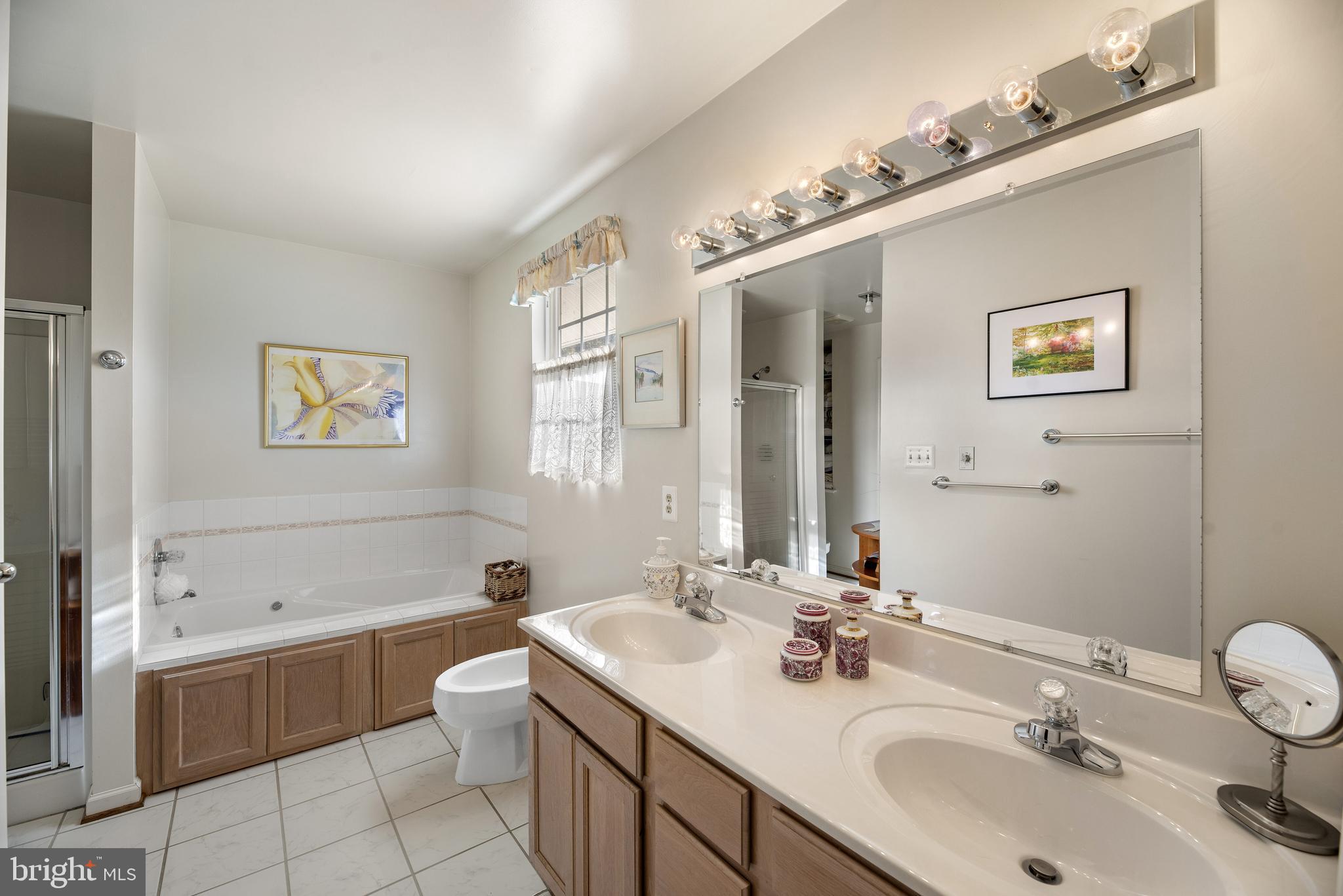 LAYTONSVILLE OUTSIDE - Residential