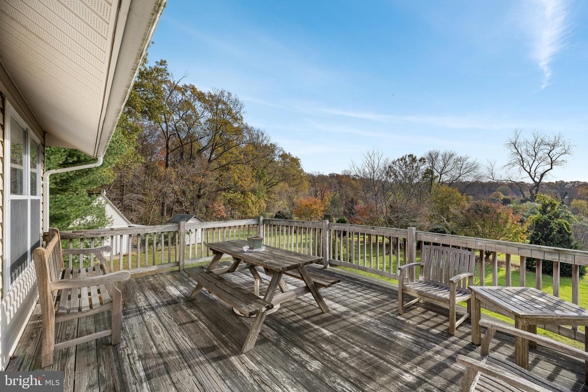 LAYTONSVILLE OUTSIDE - Residential