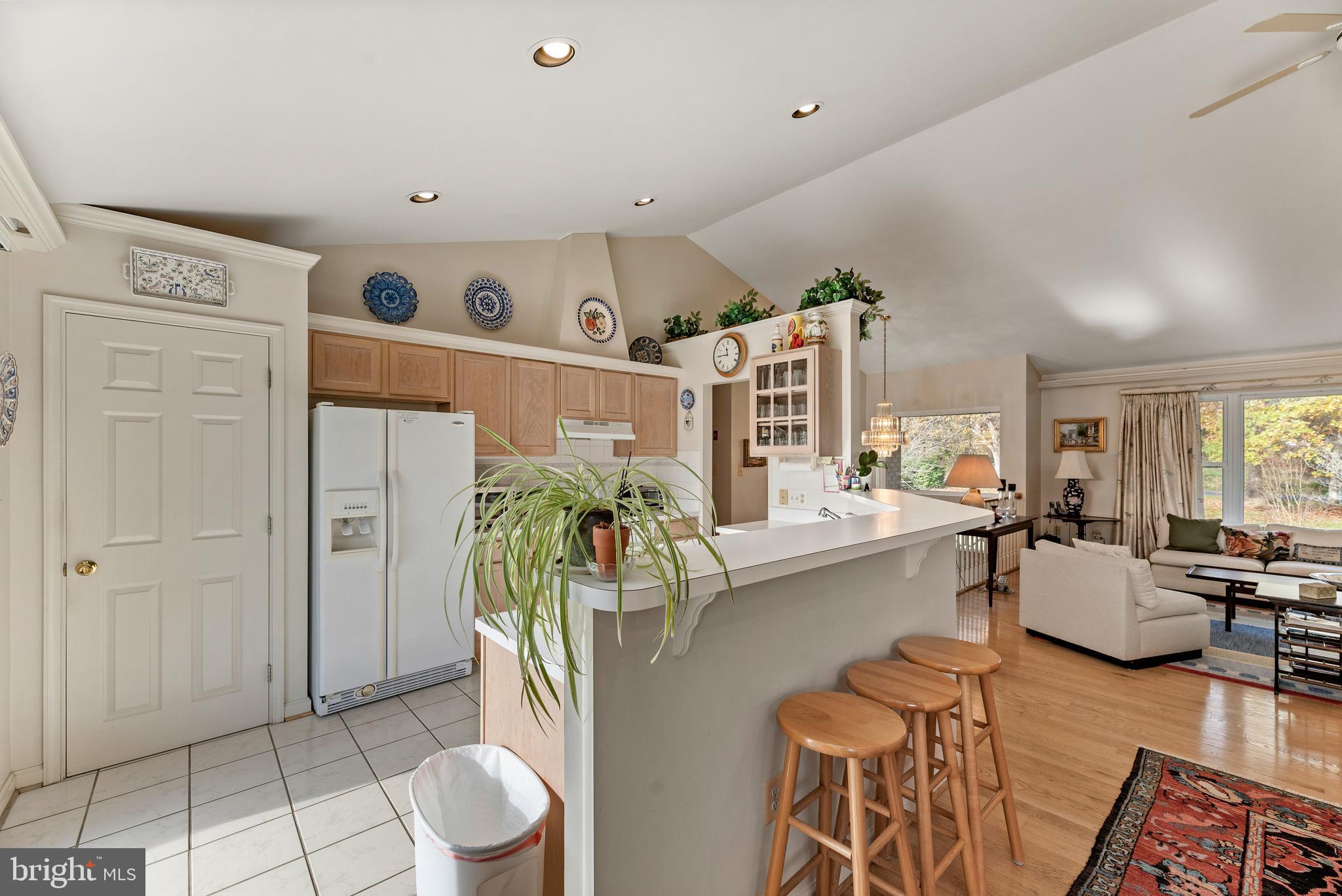 LAYTONSVILLE OUTSIDE - Residential