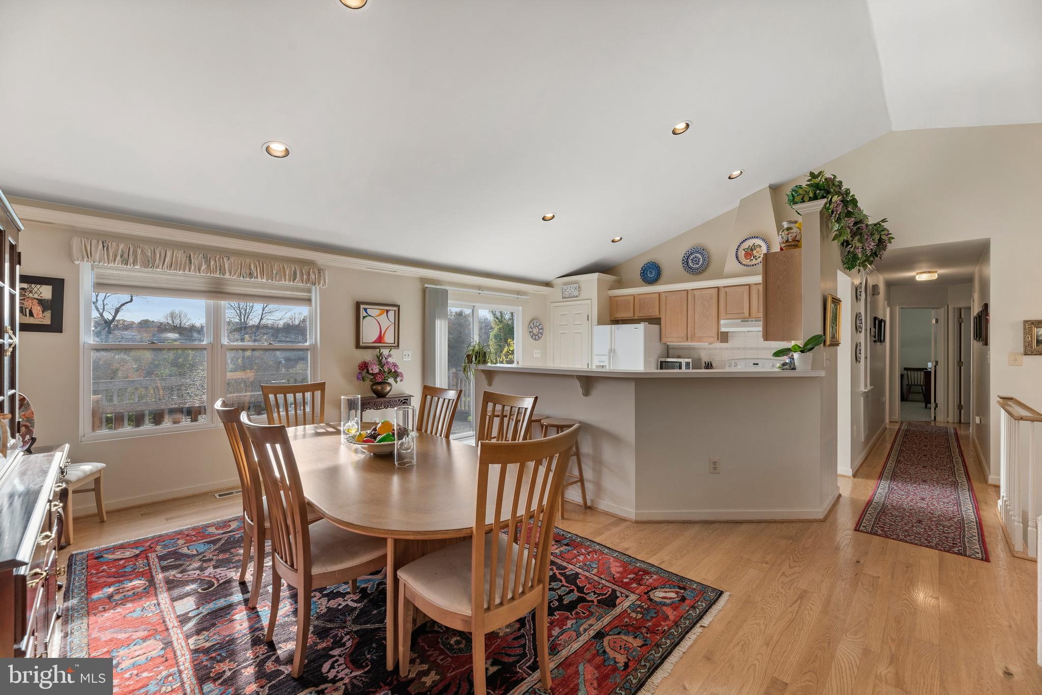 LAYTONSVILLE OUTSIDE - Residential