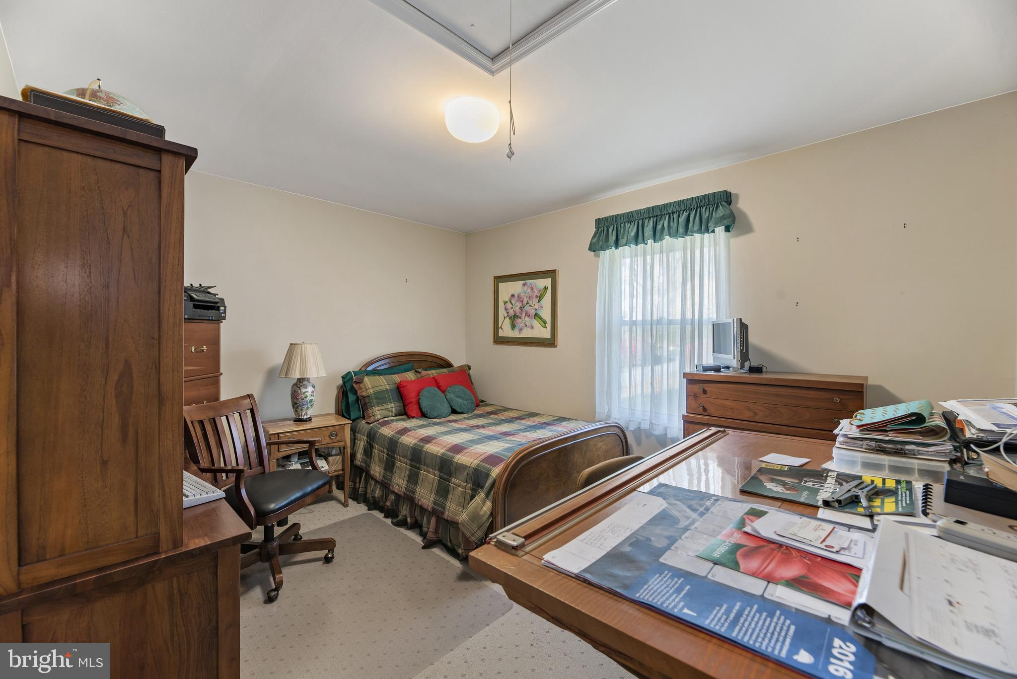 LAYTONSVILLE OUTSIDE - Residential