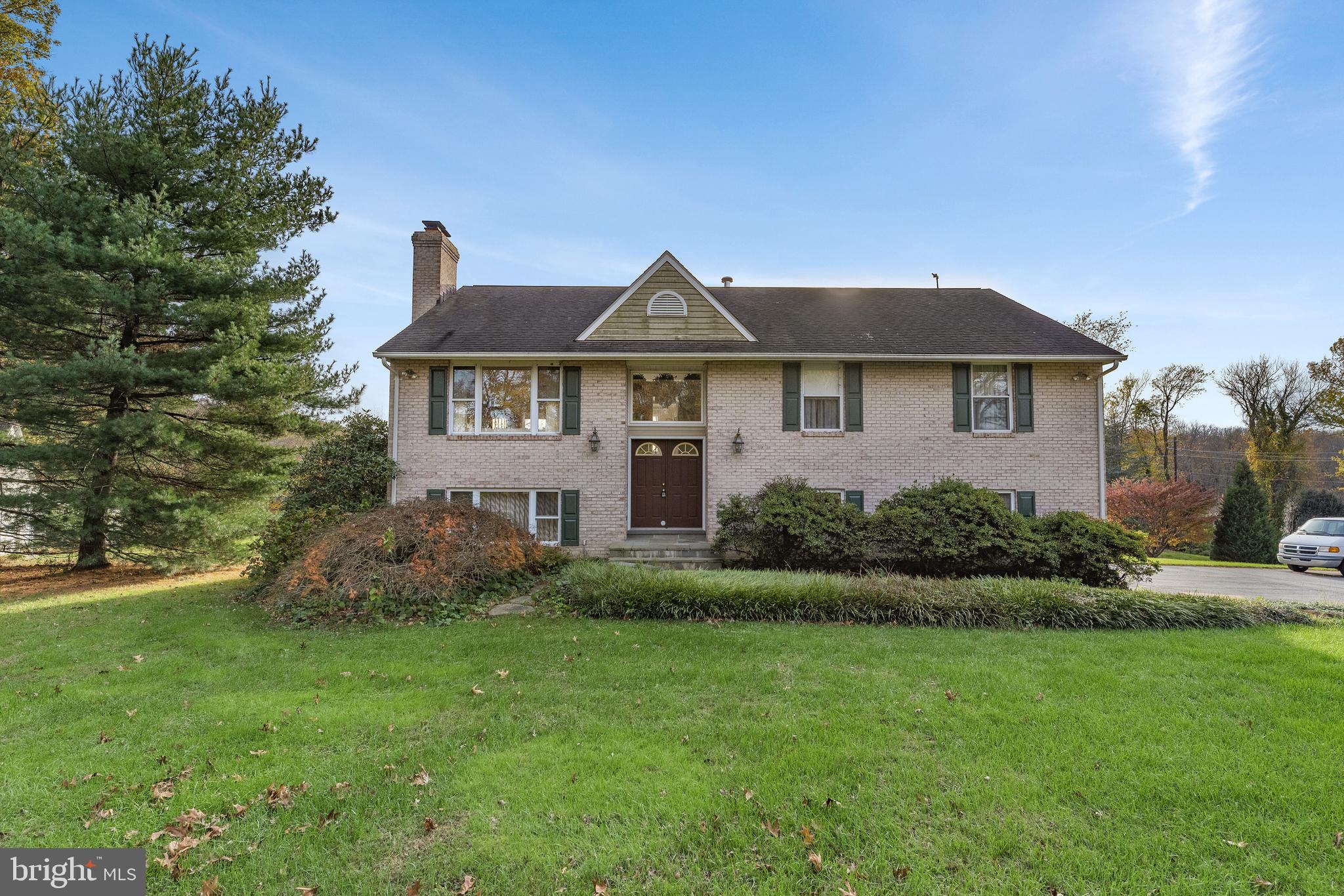 LAYTONSVILLE OUTSIDE - Residential