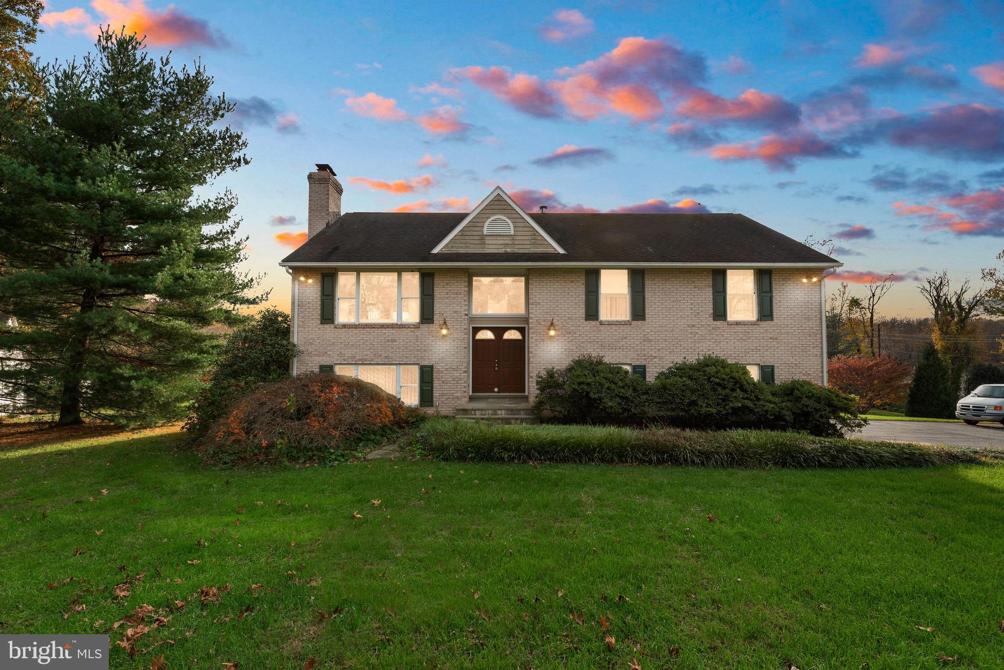 LAYTONSVILLE OUTSIDE - Residential