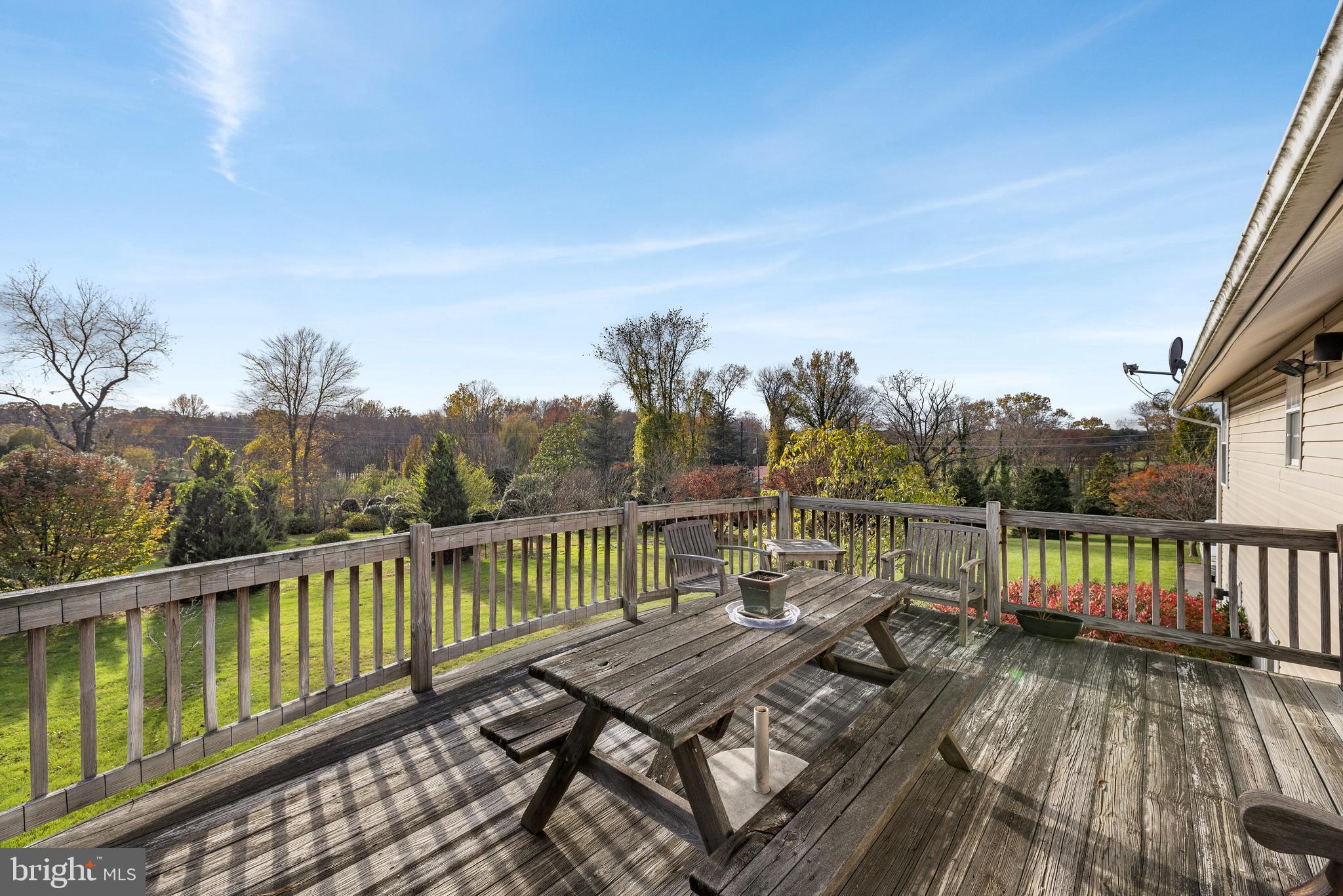 LAYTONSVILLE OUTSIDE - Residential