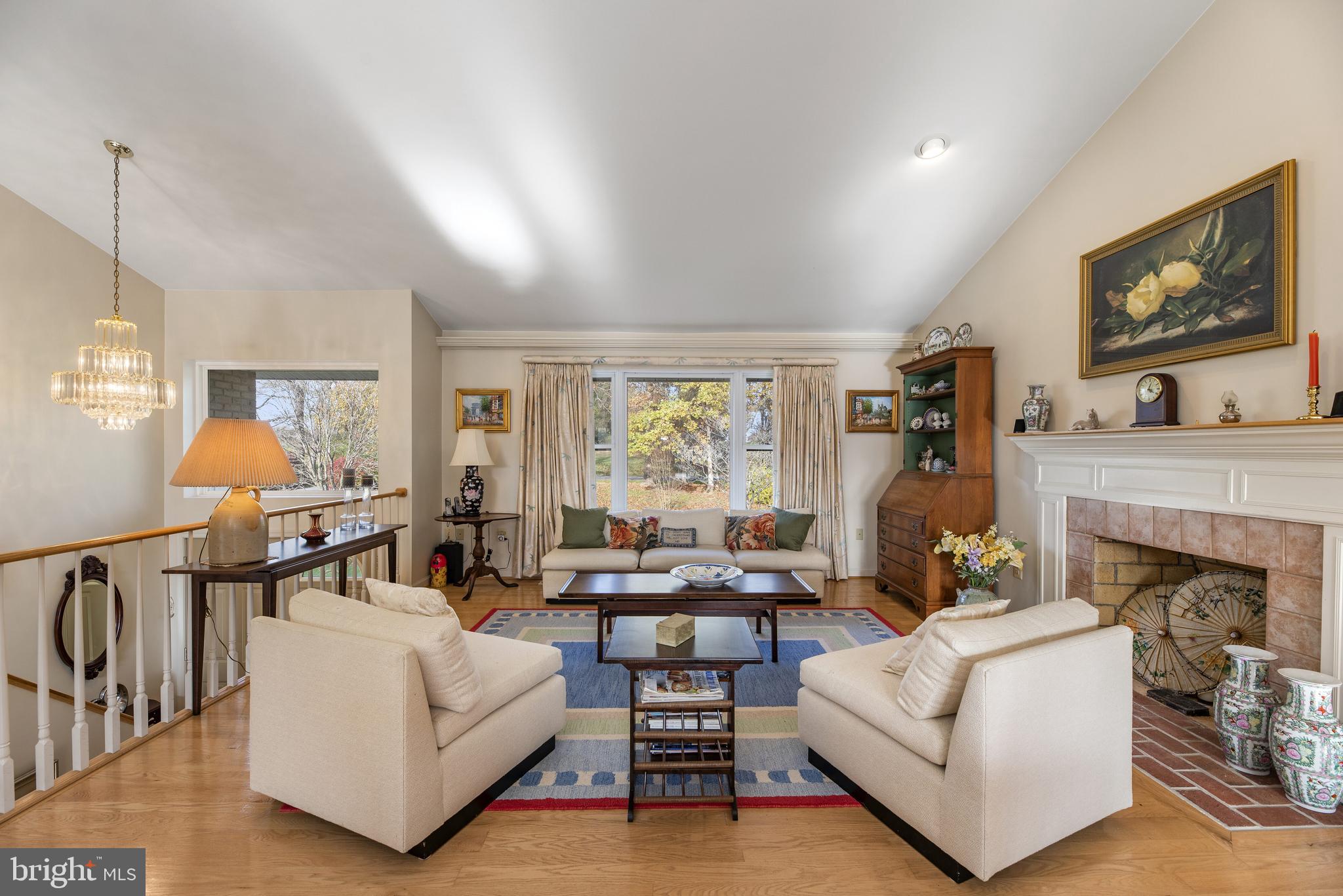 LAYTONSVILLE OUTSIDE - Residential