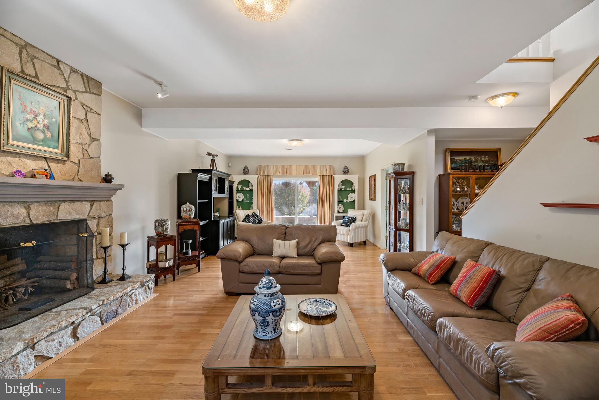 LAYTONSVILLE OUTSIDE - Residential