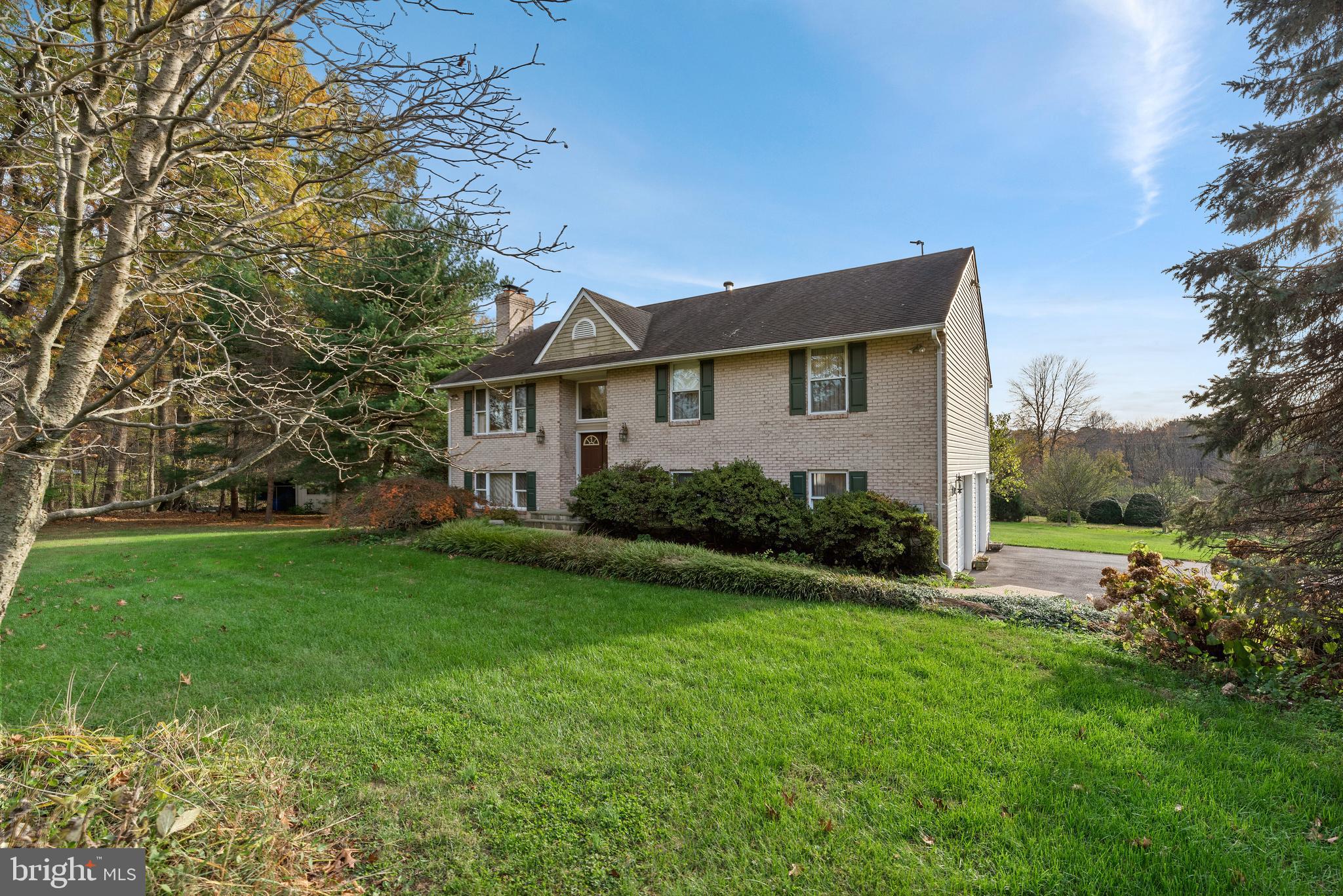 LAYTONSVILLE OUTSIDE - Residential