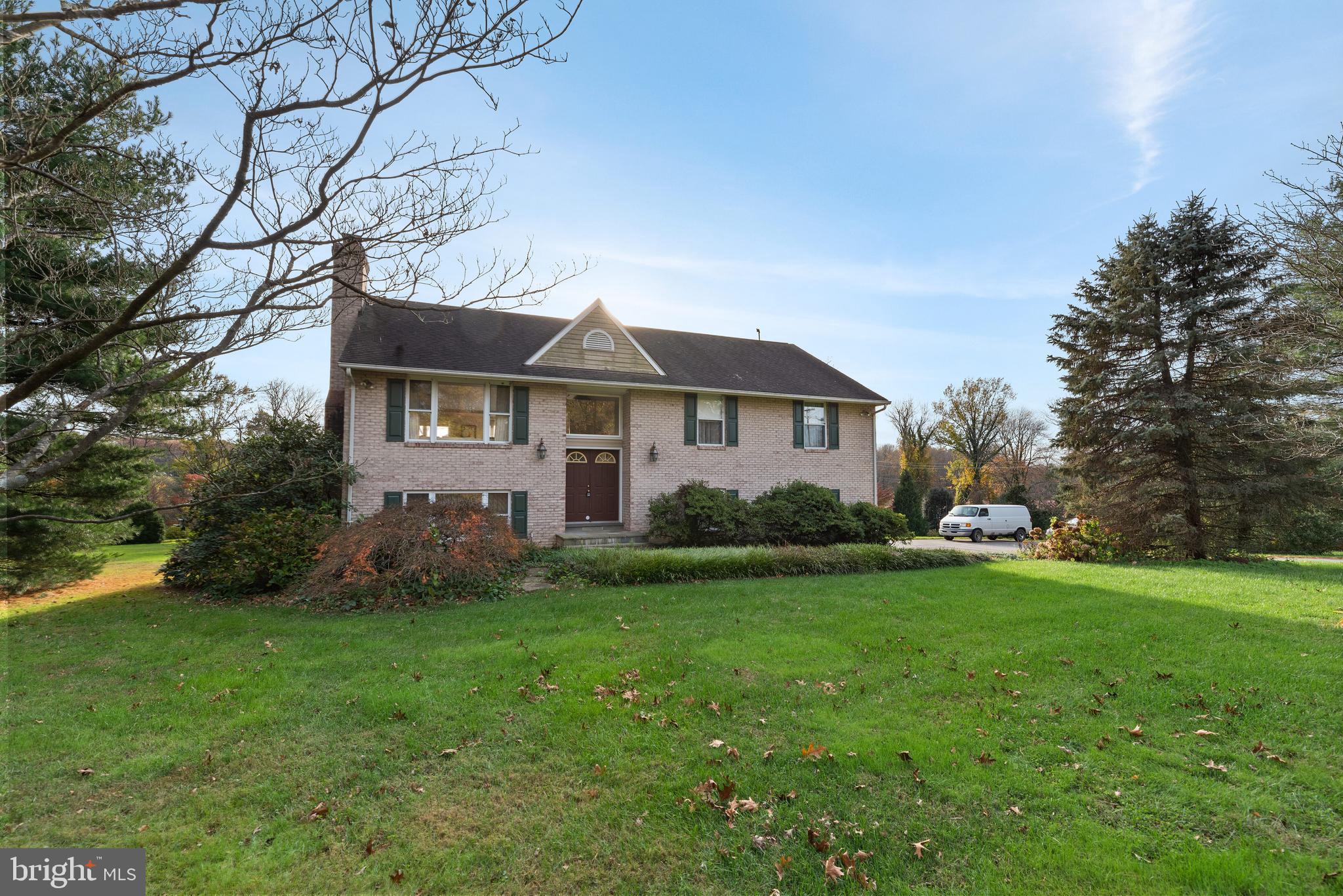 LAYTONSVILLE OUTSIDE - Residential