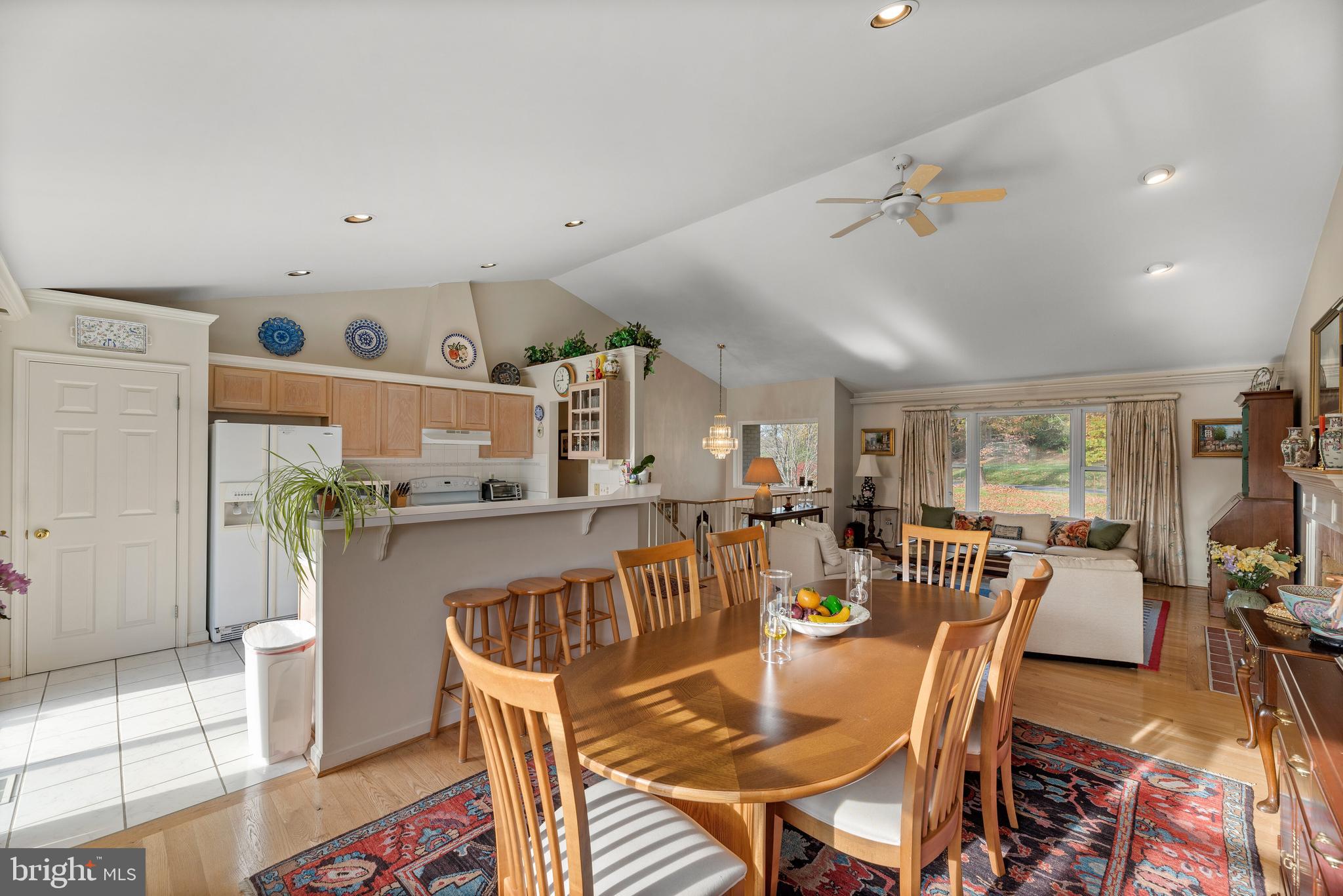 LAYTONSVILLE OUTSIDE - Residential