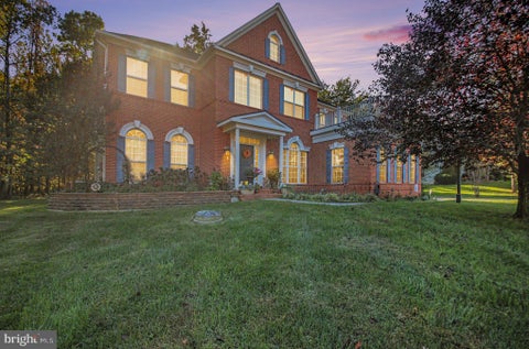 Photo of 7172 Mercury Avenue, HAYMARKET, VA 20169 (MLS # VAPW2132876)