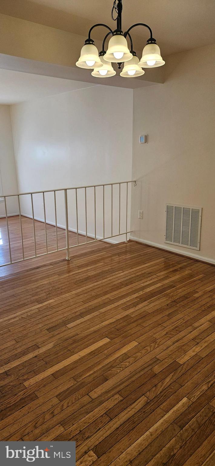 KINGS PARK WEST - Residential Lease