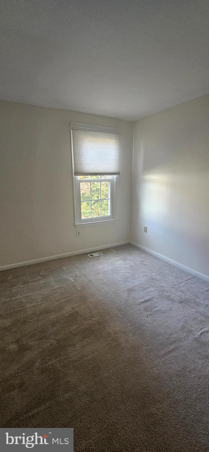 KINGS PARK WEST - Residential Lease