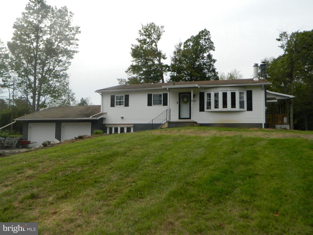 Photo of 118 Bending Oak Drive, BELLEFONTE, PA 16823 (MLS # PACE2516510)