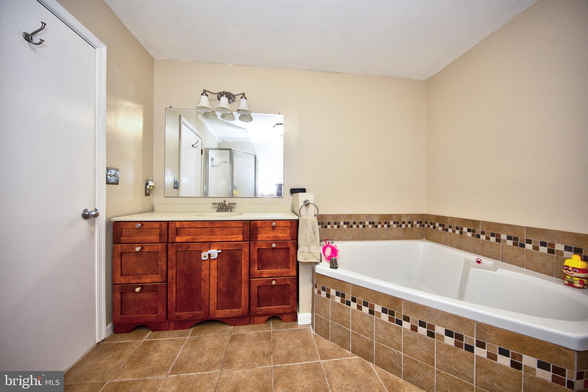 RIVERSIDE - Residential