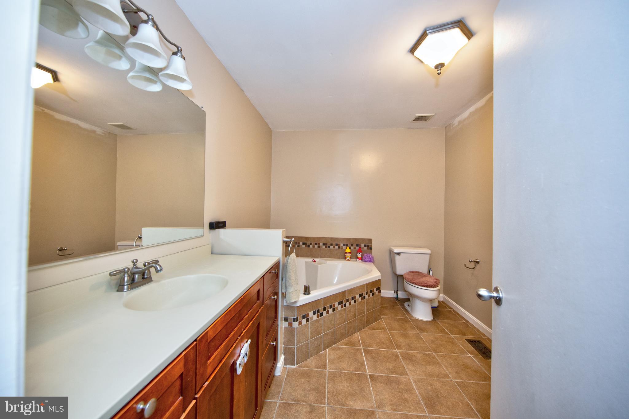 RIVERSIDE - Residential