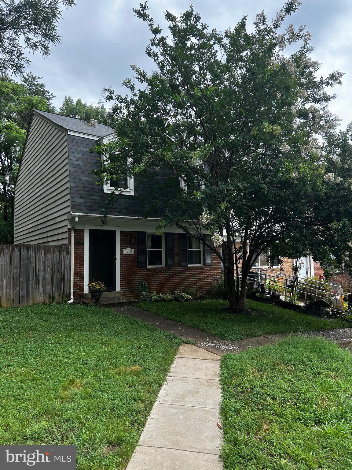 1231 THOMAS JEFFERSON PLACE