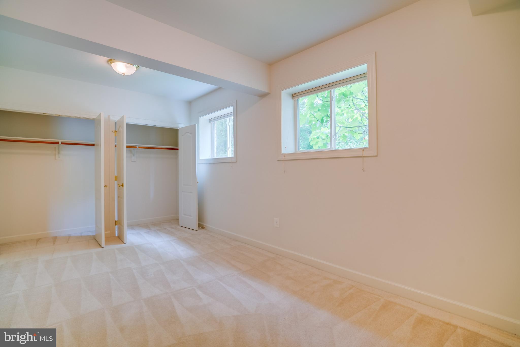 POPLAR TREE - Residential