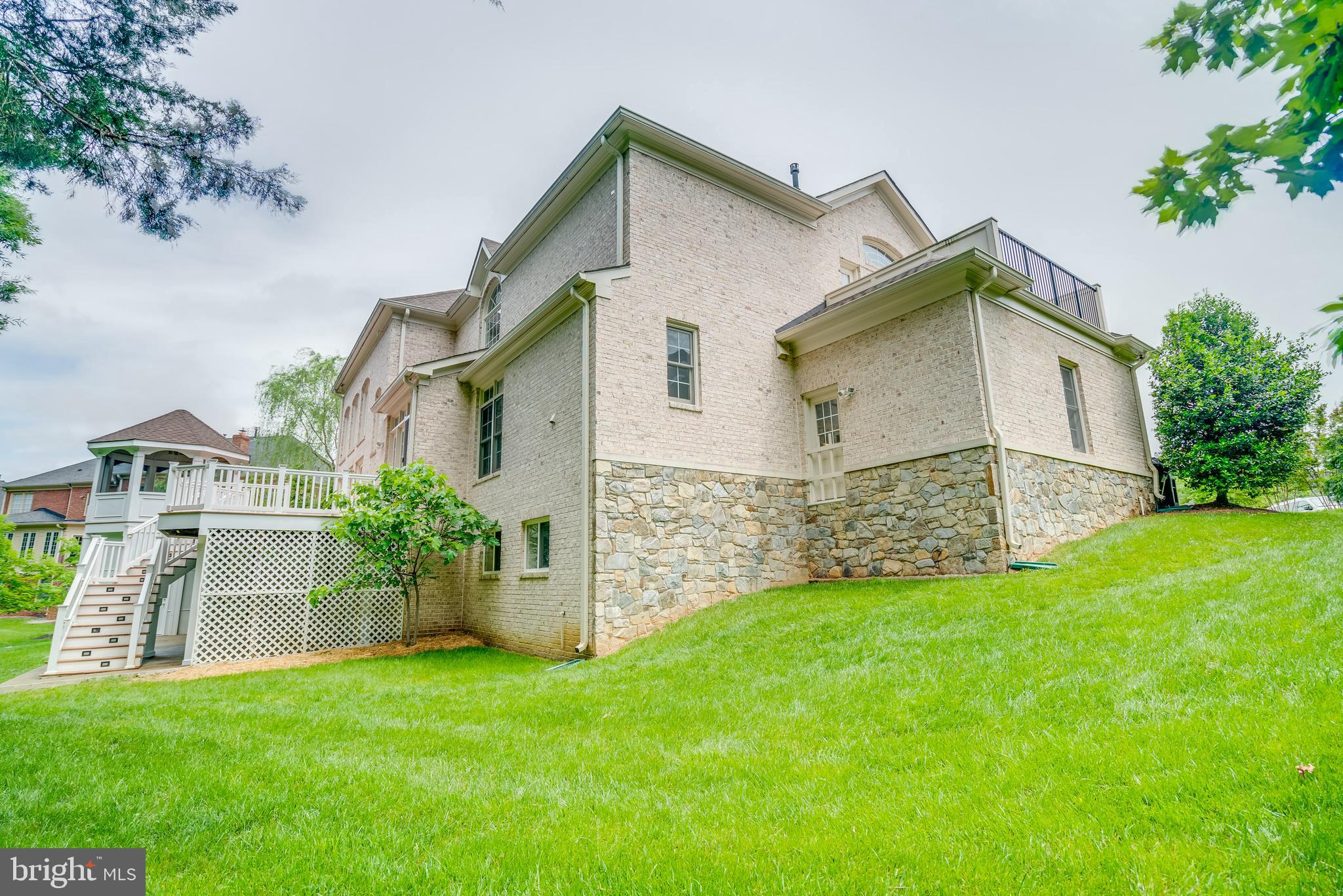 POPLAR TREE - Residential