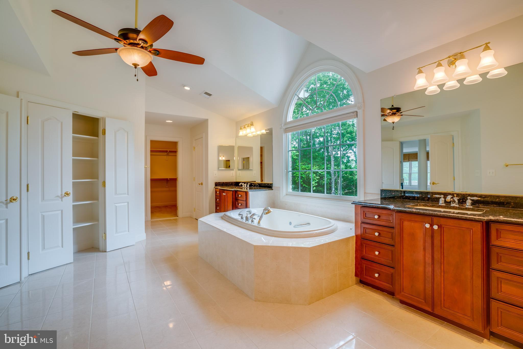 POPLAR TREE - Residential