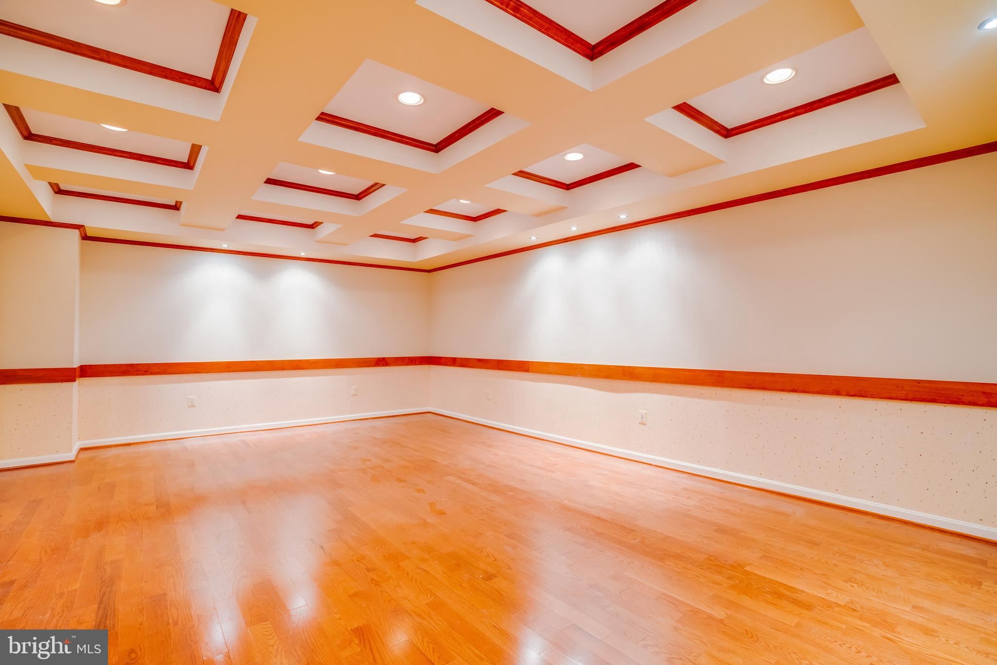 POPLAR TREE - Residential