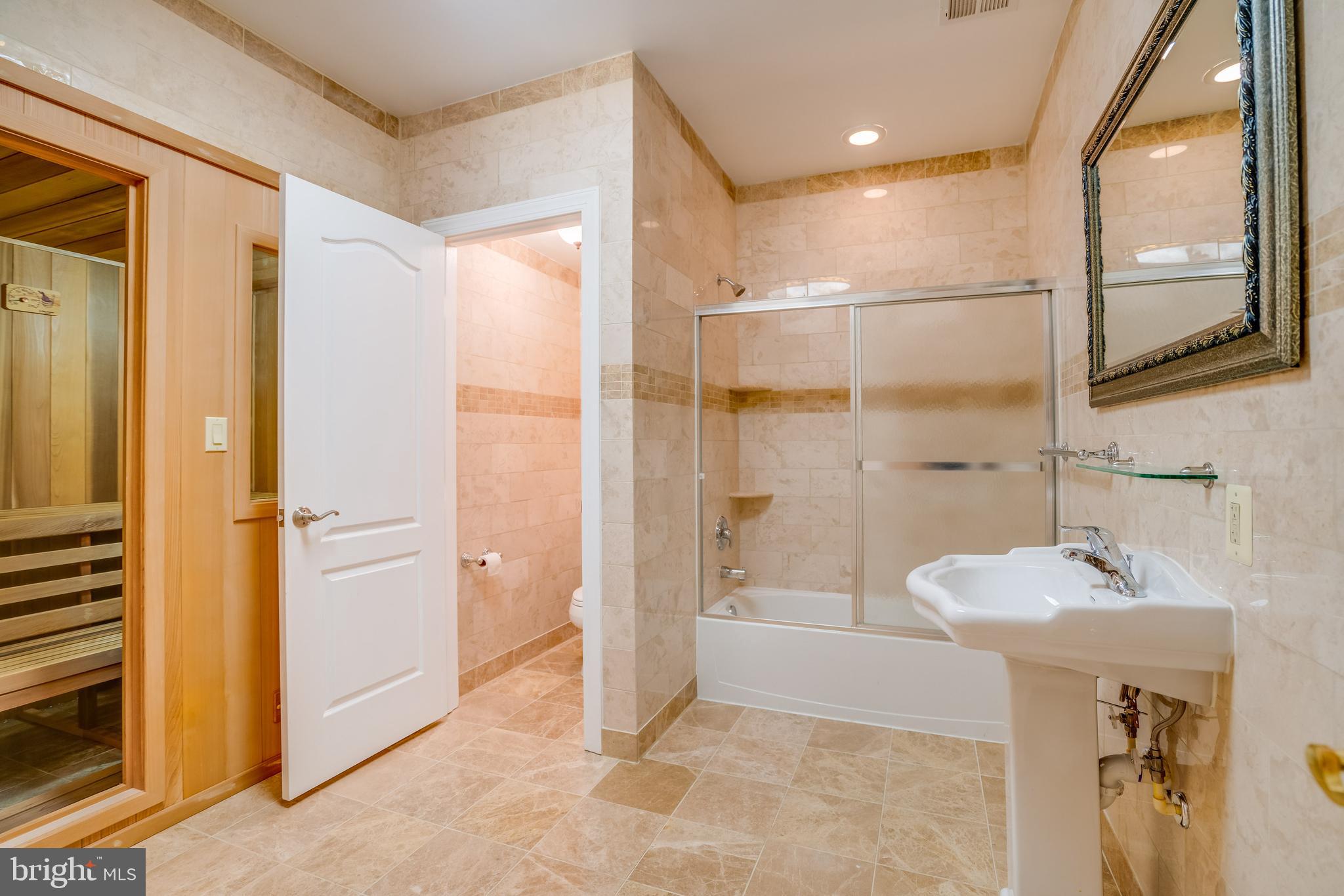 POPLAR TREE - Residential