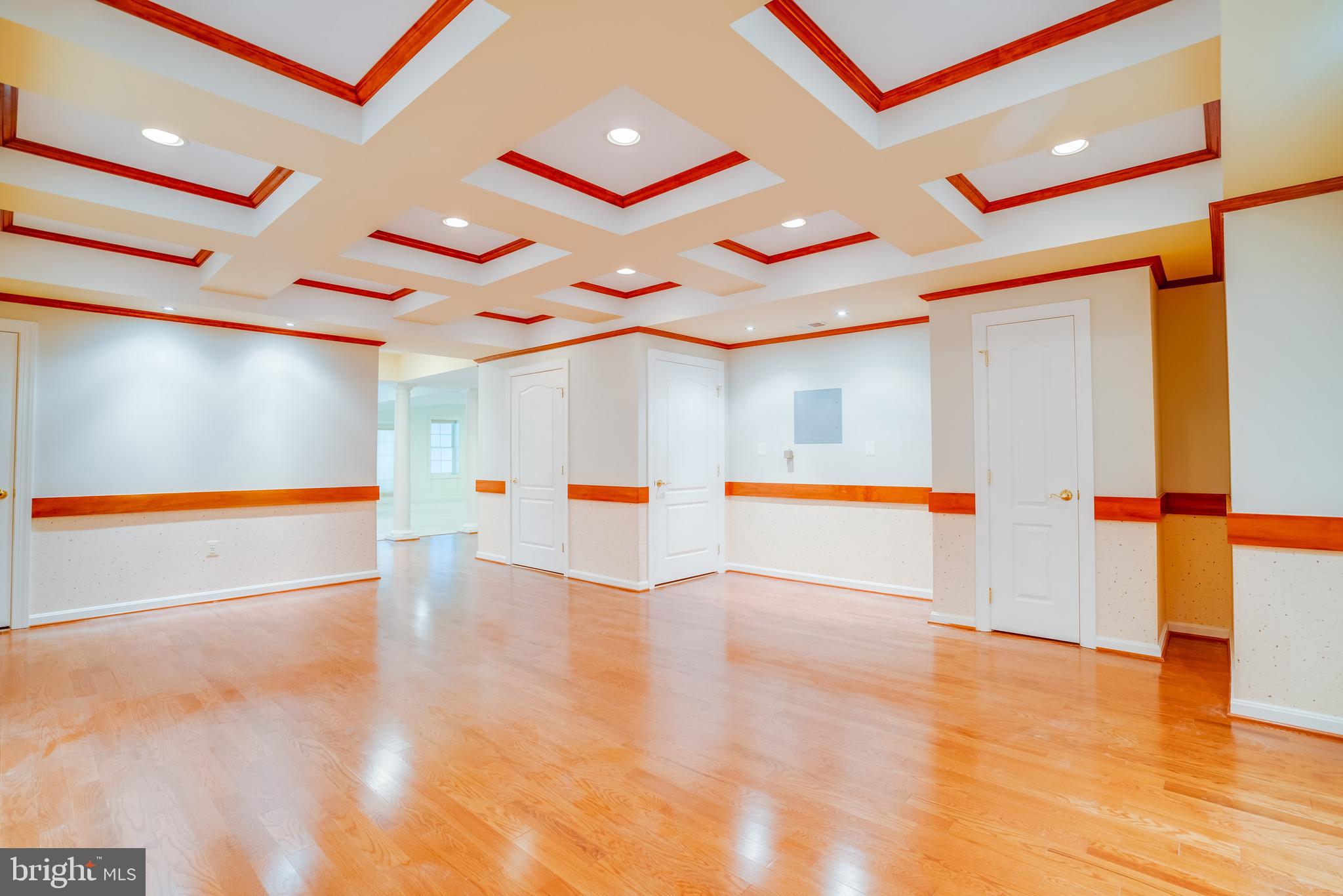 POPLAR TREE - Residential