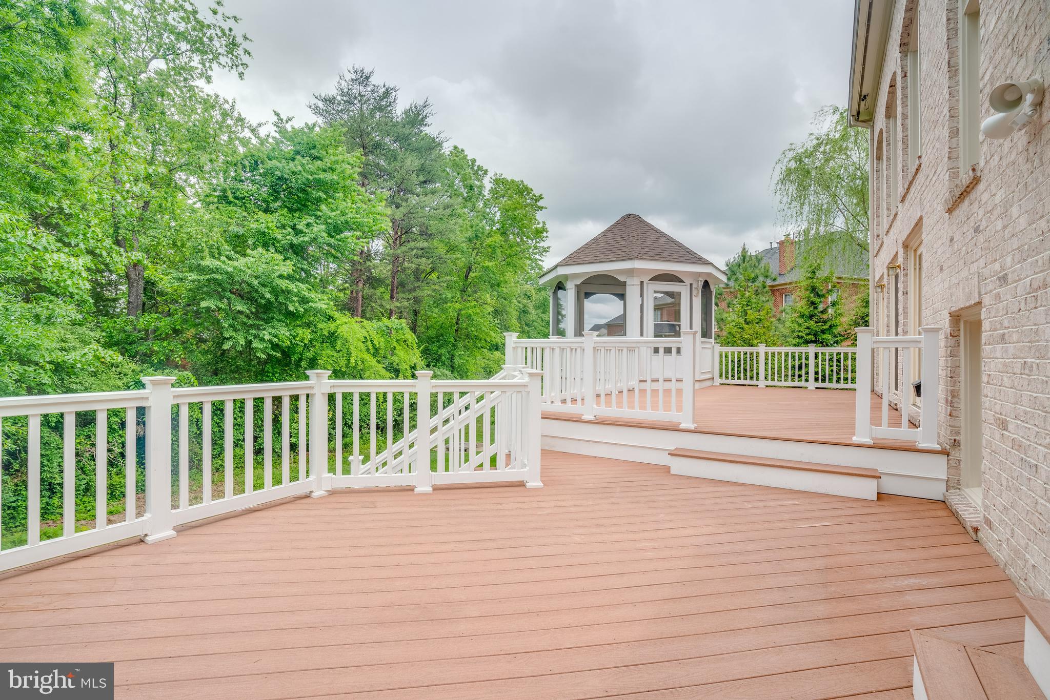 POPLAR TREE - Residential