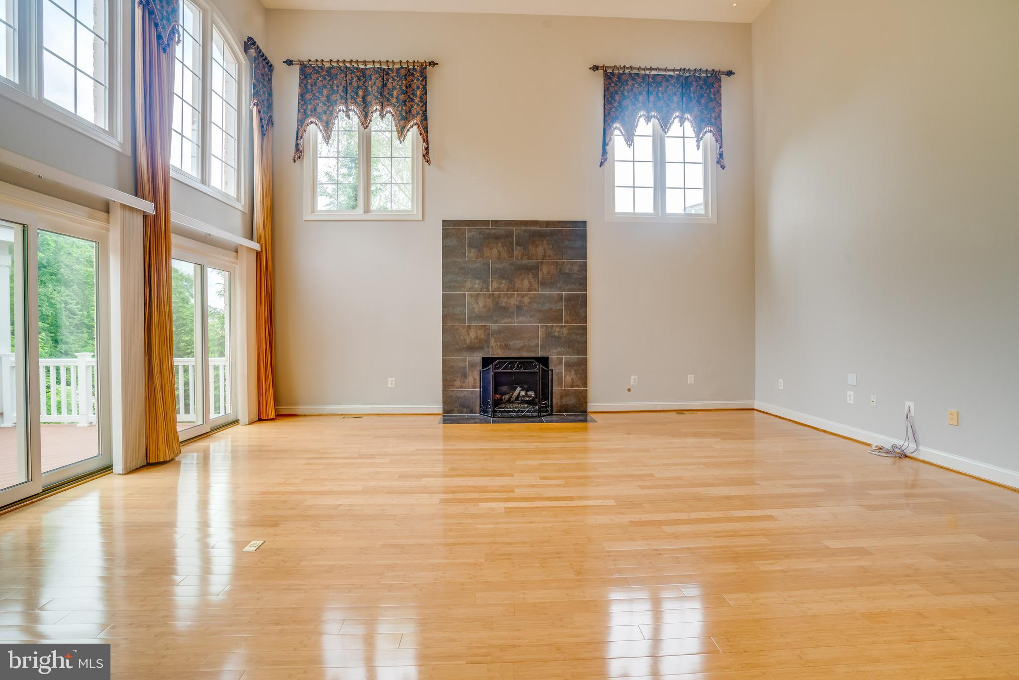 POPLAR TREE - Residential