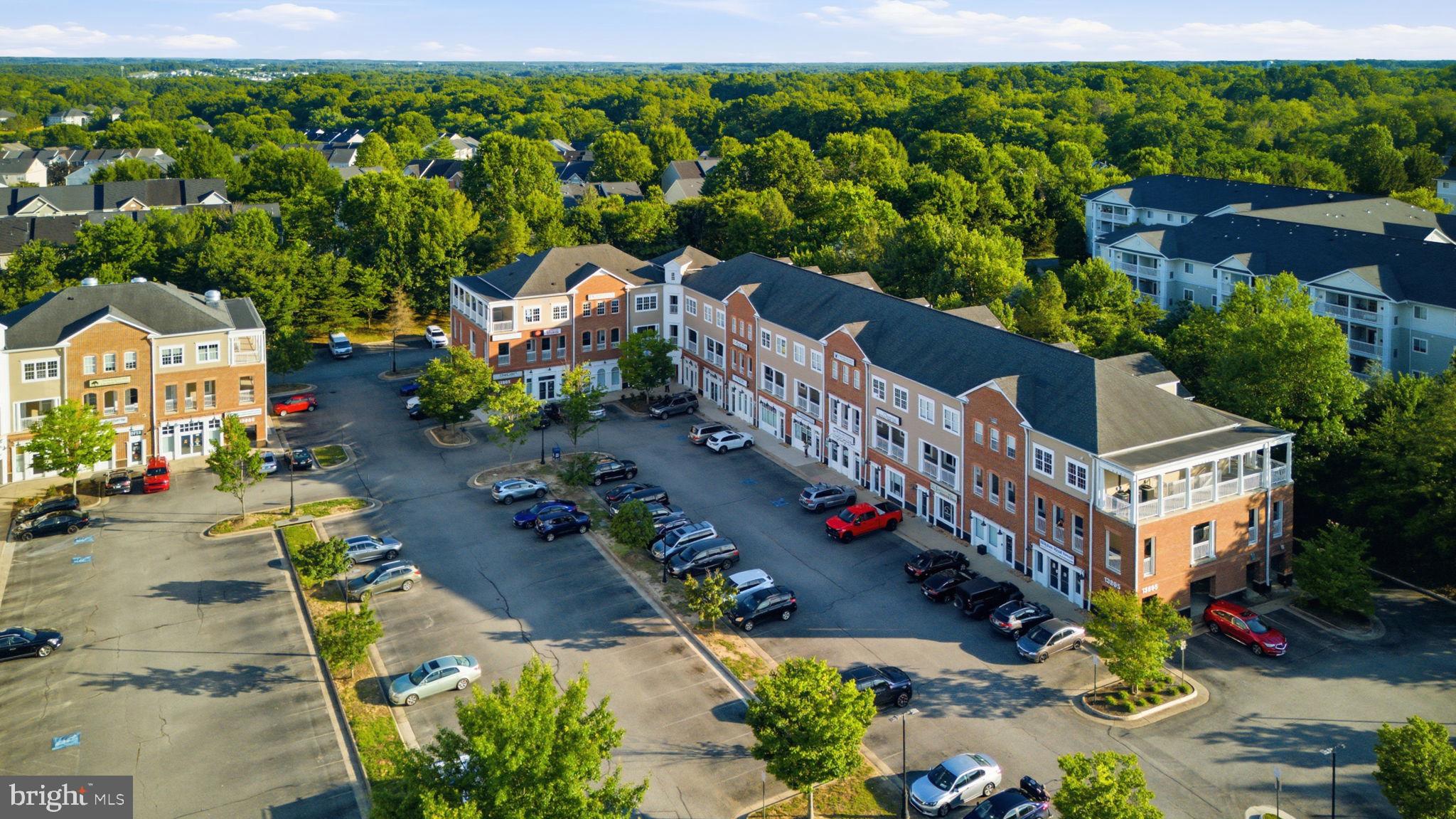 13895 HEDGEWOOD 201