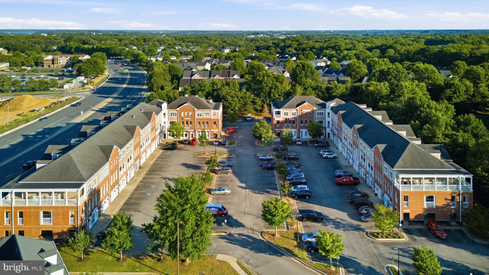13895 HEDGEWOOD 201