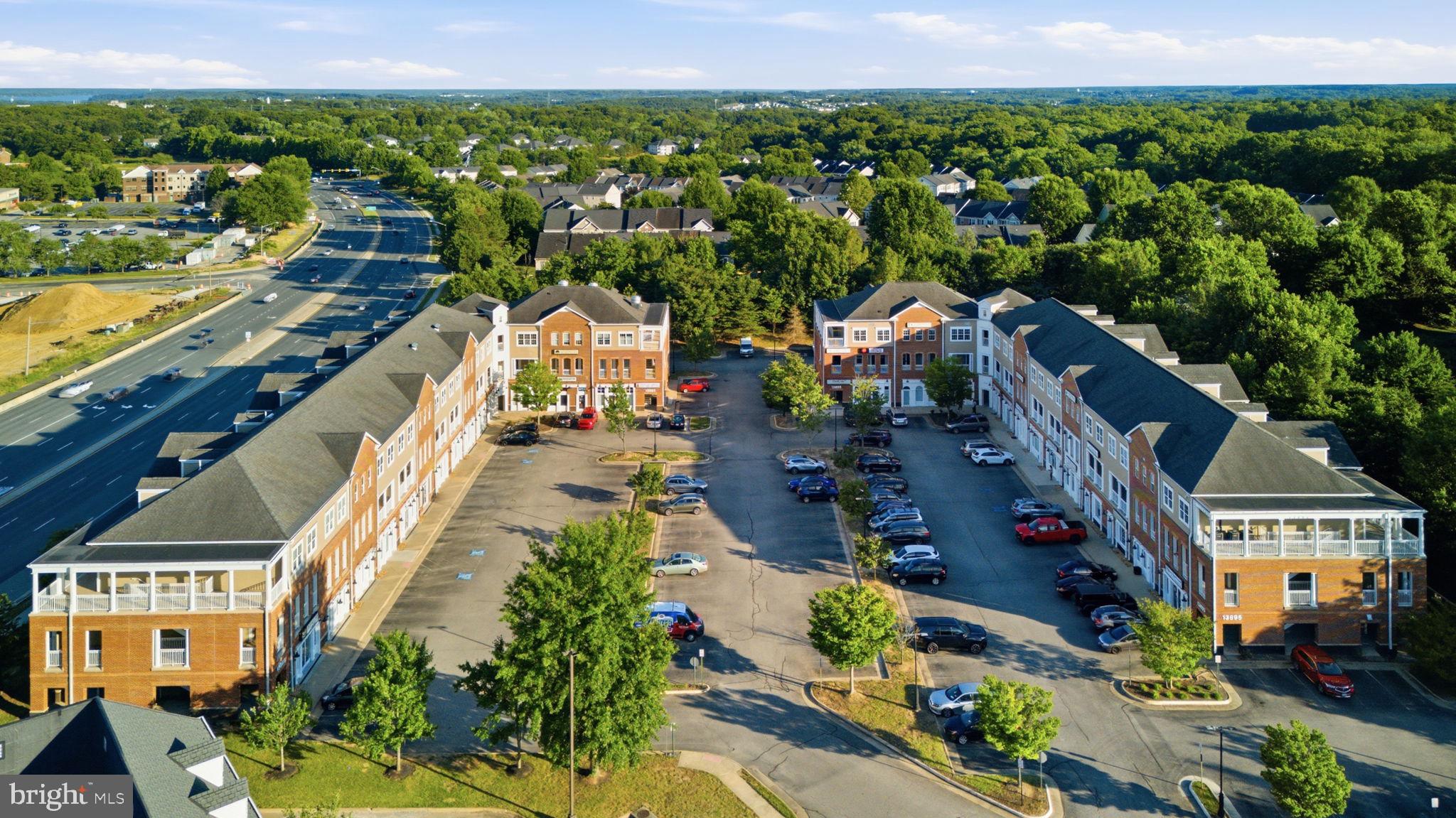 13895 HEDGEWOOD 201