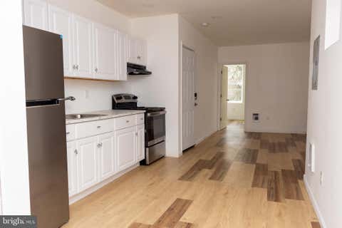 Townhouse For Rent - 2843 N 13th Street #2<br/> Philadelphia County, PHILADELPHIA, PA 19133