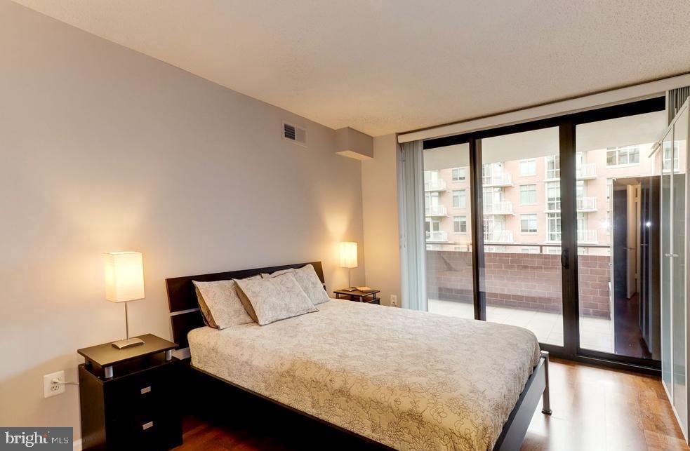 EASTVIEW AT BALLSTON METRO - Residential Lease