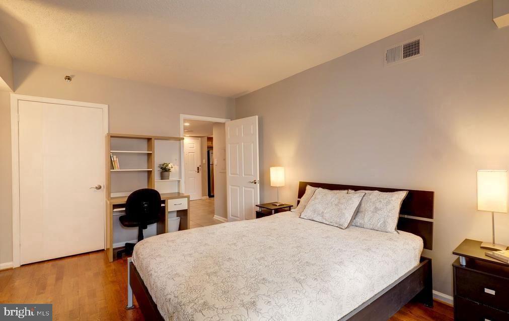 EASTVIEW AT BALLSTON METRO - Residential Lease